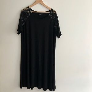 ❌SOLD❌ T-shirt dress with lace sleeve | UK22